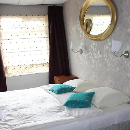 Skyline Hotel 3*